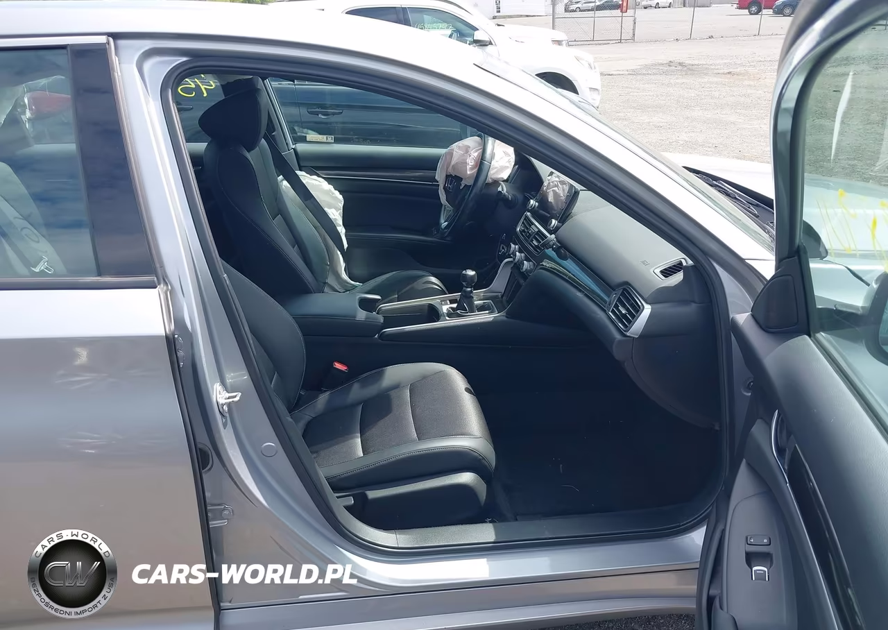 2018 Honda Accord Sport VIN:1HGCV1E3XJA034595 - 5
