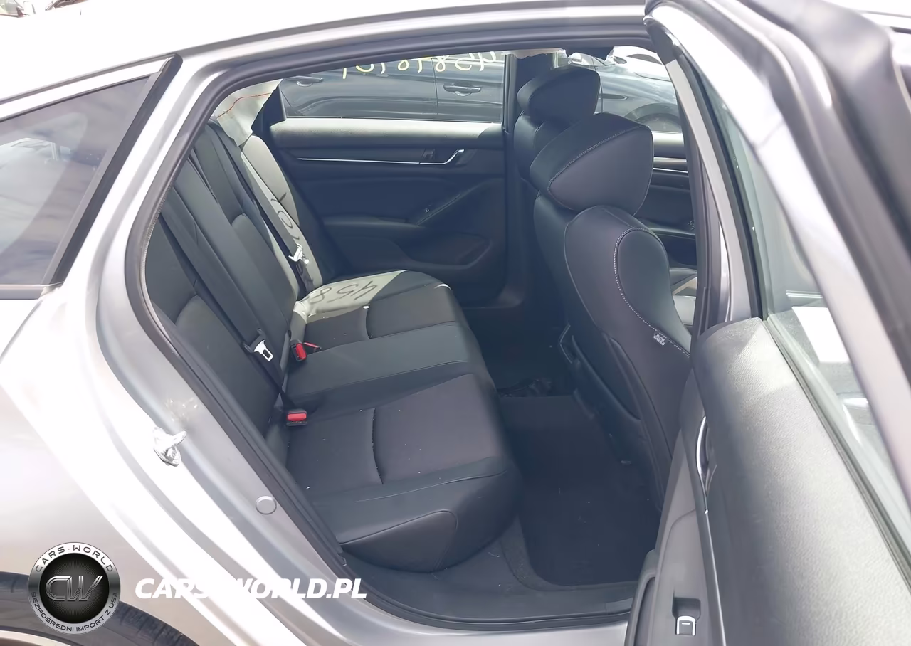 2018 Honda Accord Sport VIN:1HGCV1E3XJA034595 - 8