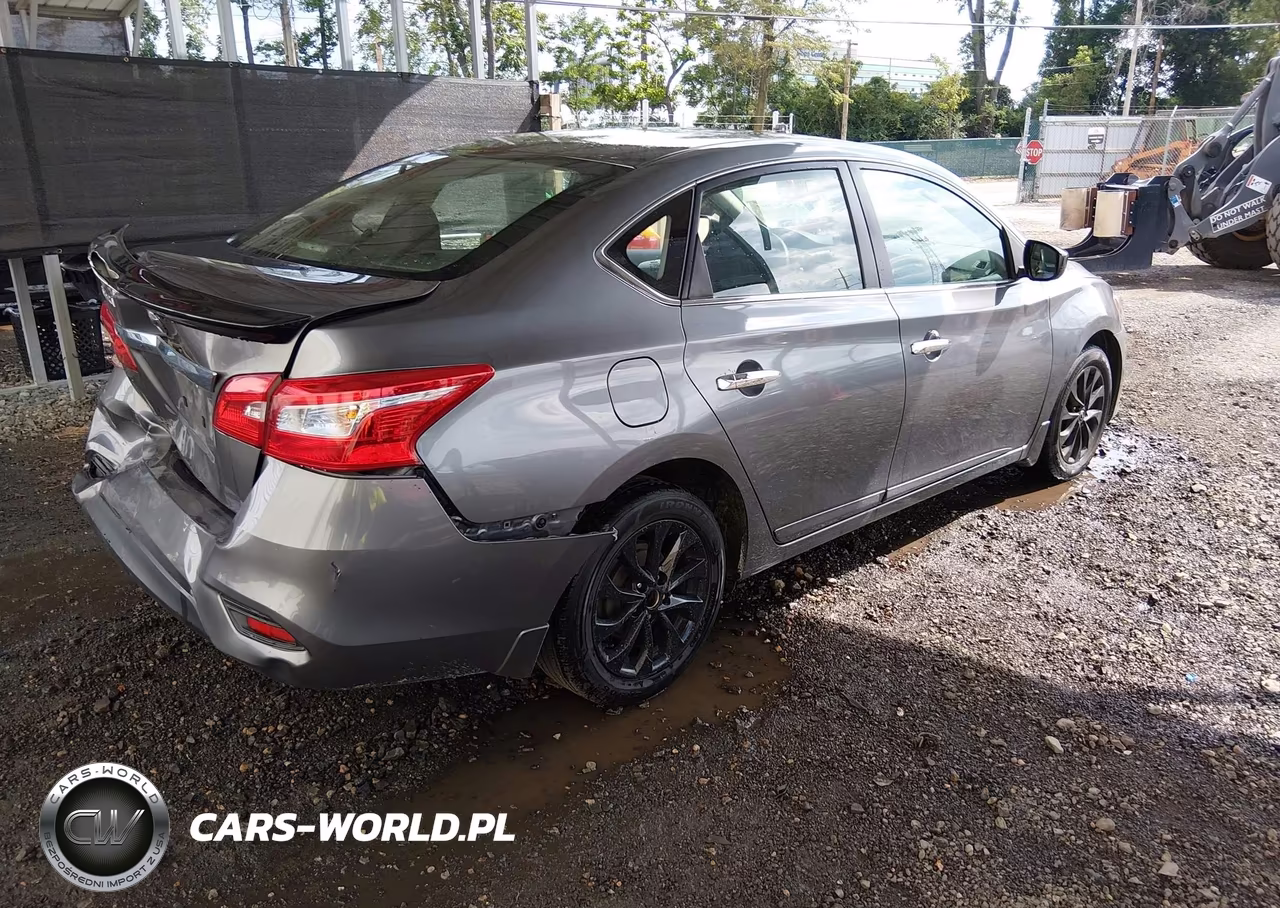 2018 Nissan Sentra S VIN:3N1AB7AP0JY246592 - 4
