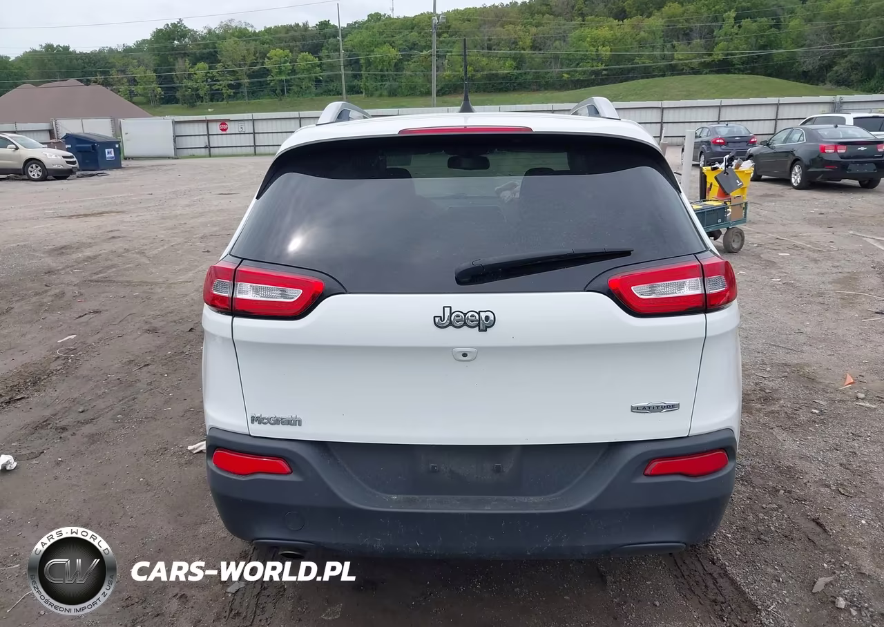 2016 Jeep Cherokee Latitude VIN:1C4PJLCB7GW356138 - 16
