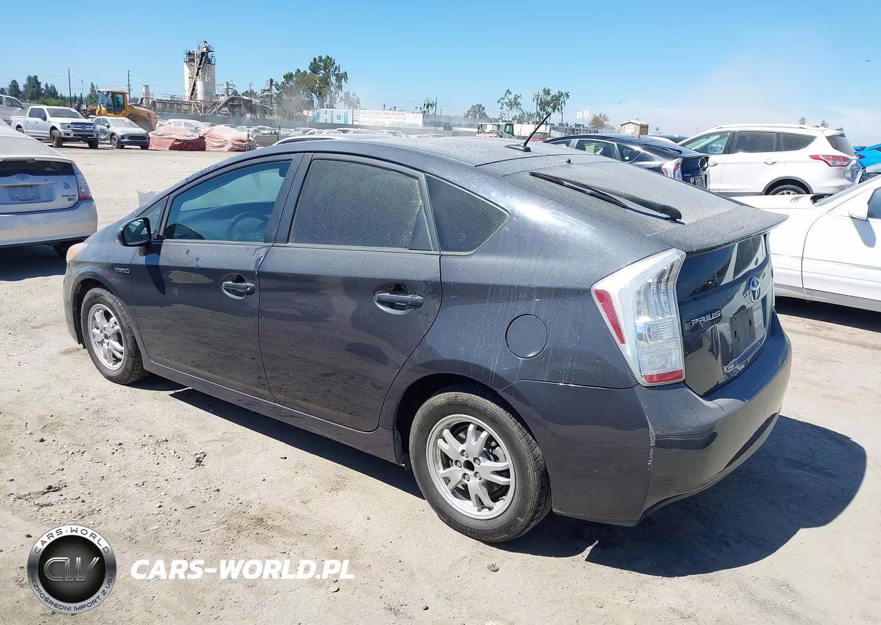 2011 Toyota Prius Two VIN:JTDKN3DU4B1420110 - 3