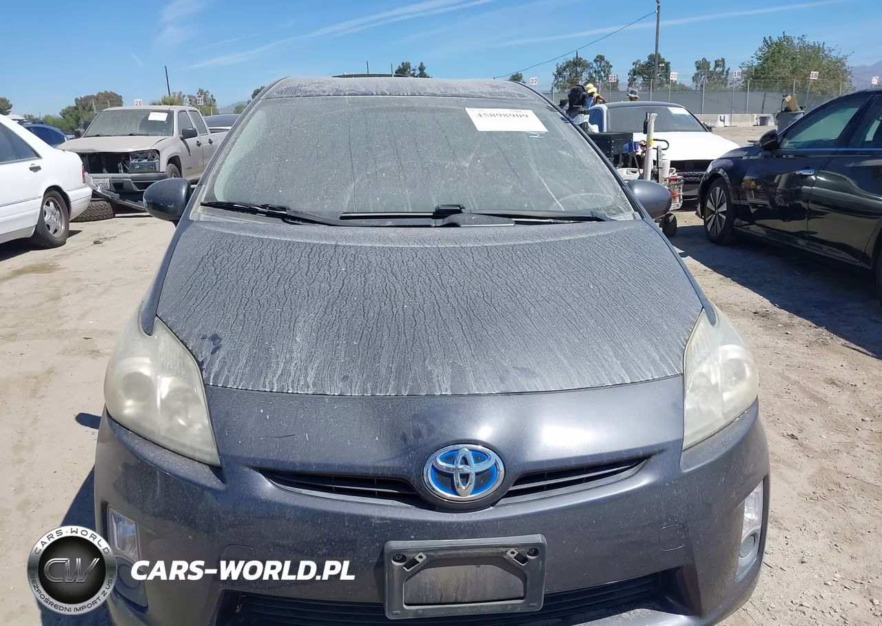 2011 Toyota Prius Two VIN:JTDKN3DU4B1420110 - 6