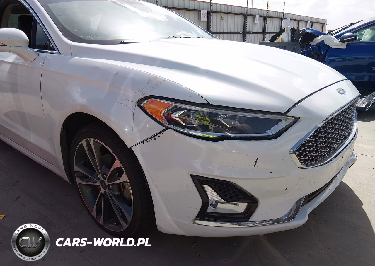 2019 Ford Fusion Titanium VIN:3FA6P0D90KR140928 - 18