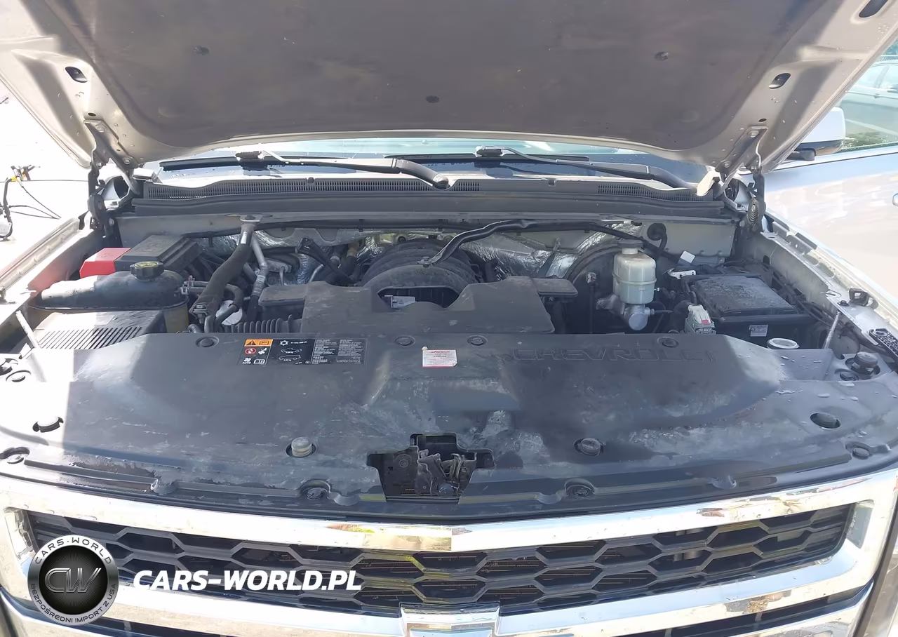 2015 Chevrolet Suburban Lt VIN:1GNSKJKC7FR502600 - 10