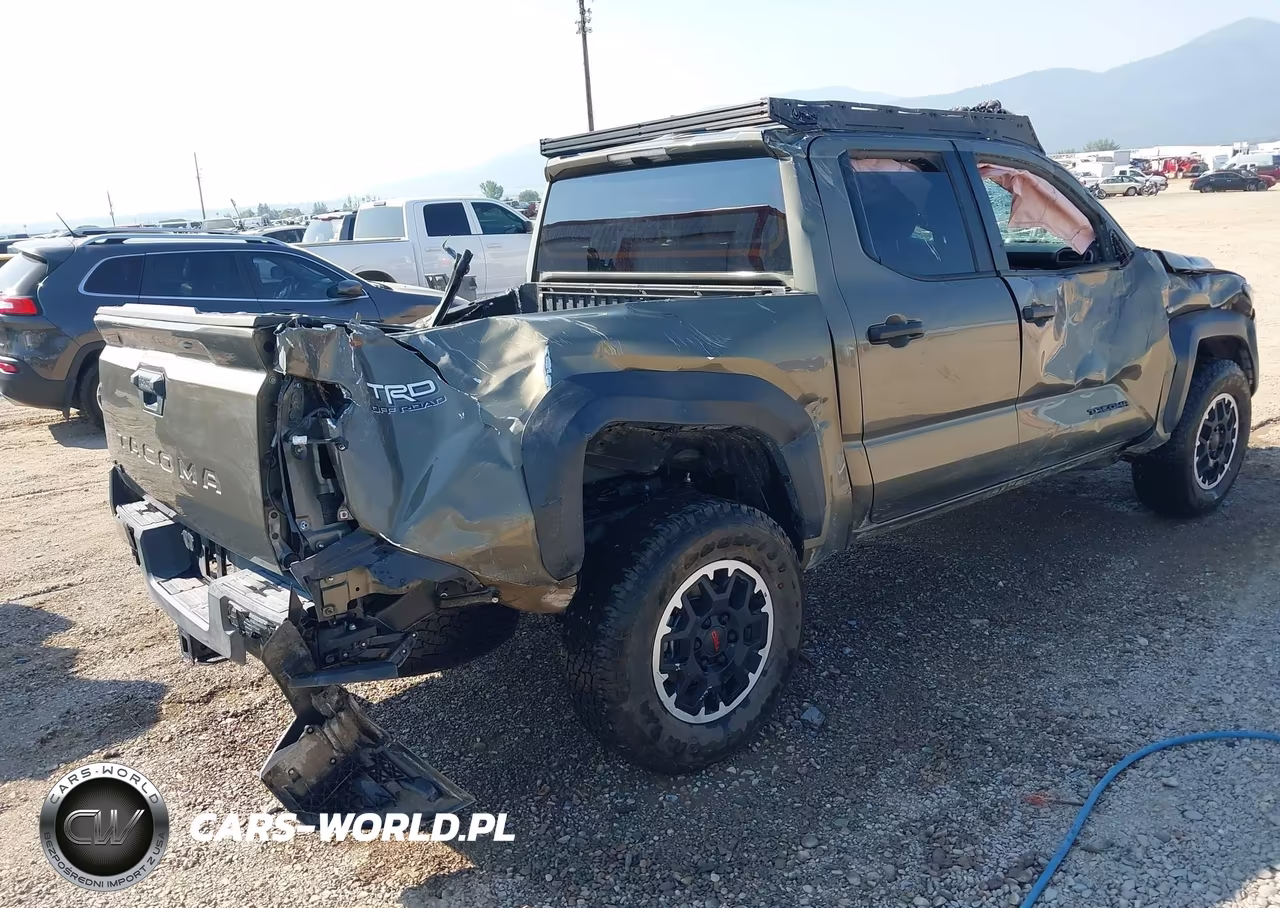 2026 Toyota Tacoma Trd Off Road VIN:3TMLB5JNXTM260535 - 4