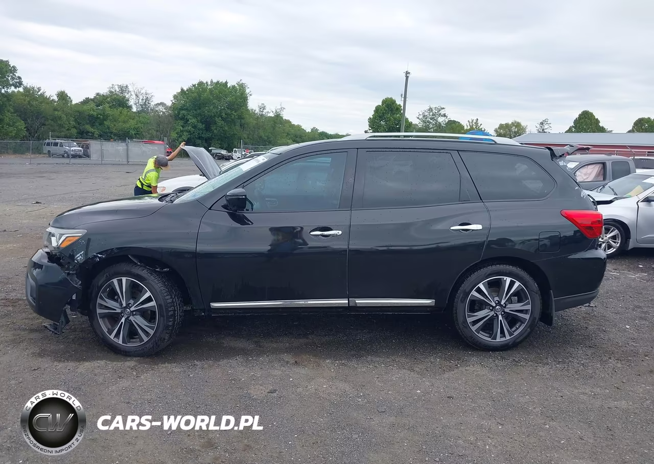 2017 Nissan Pathfinder Platinum VIN:5N1DR2MM2HC664421 - 15