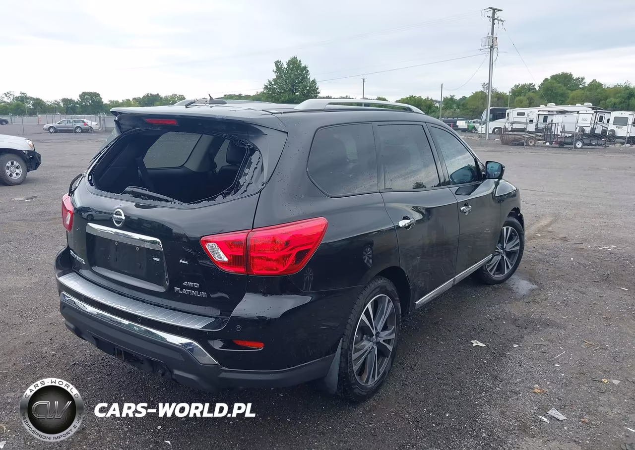 2017 Nissan Pathfinder Platinum VIN:5N1DR2MM2HC664421 - 4