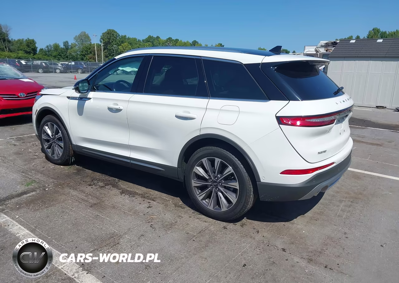 2020 Lincoln Corsair Reserve VIN:5LMCJ2C95LUL04222 - 3