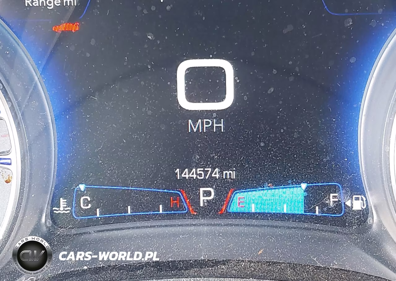 2015 Chrysler 300 Limited VIN:2C3CCAAG6FH780987 - 16