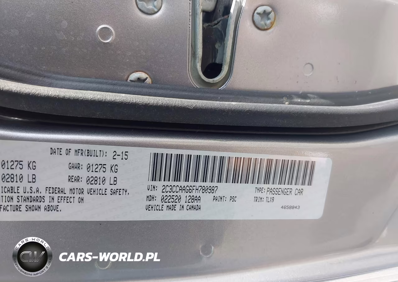2015 Chrysler 300 Limited VIN:2C3CCAAG6FH780987 - 9