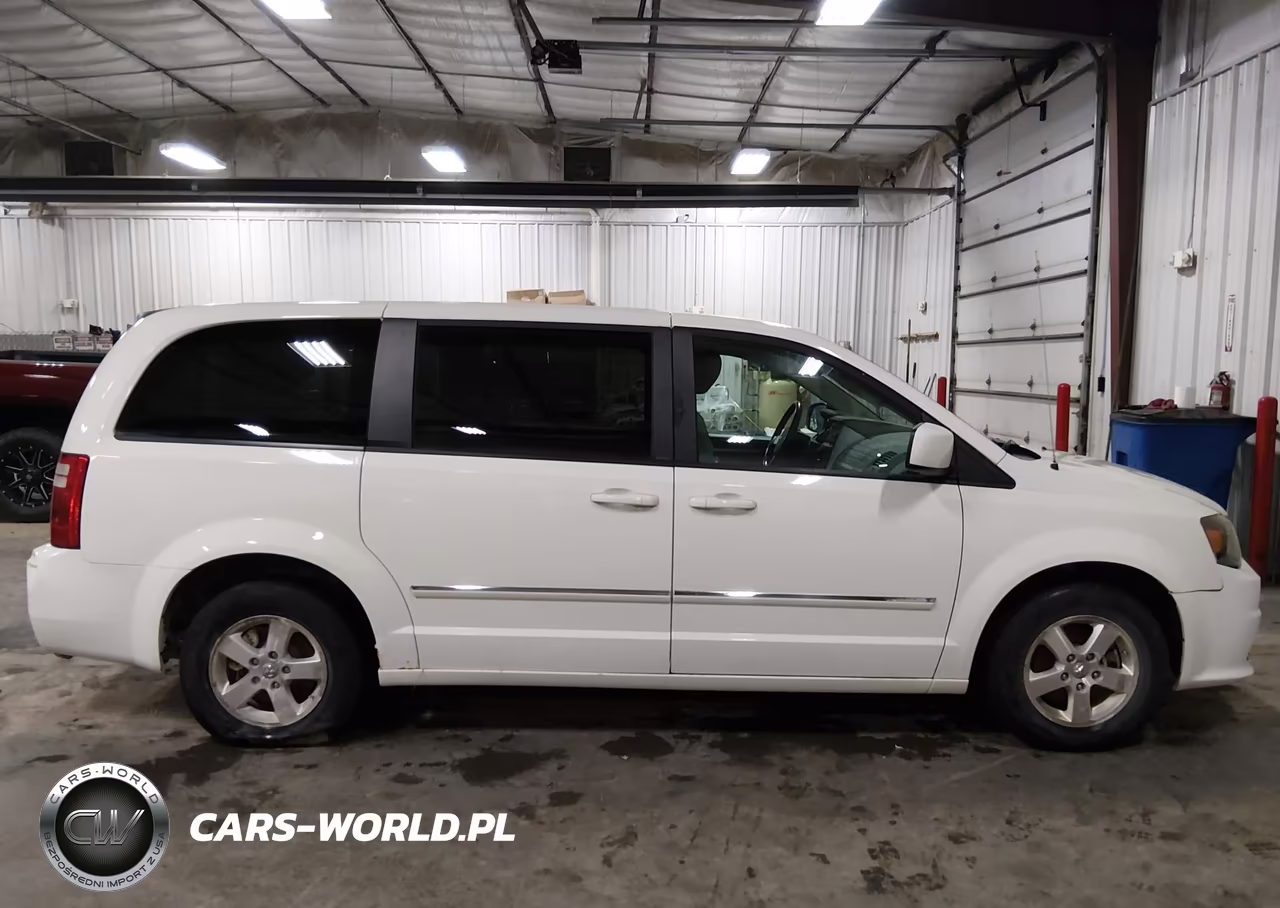 2008 Dodge Grand Caravan Sxt VIN:1D8HN54PX8B111021 - 13