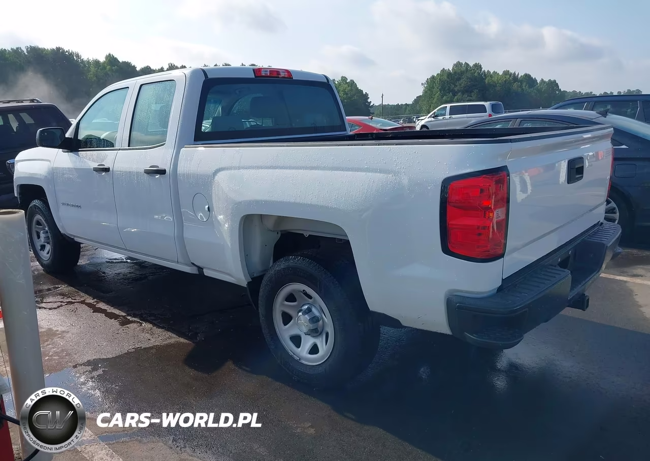 2018 Chevrolet Silverado 1500 Wt VIN:1GCRCNEHXJZ137468 - 3