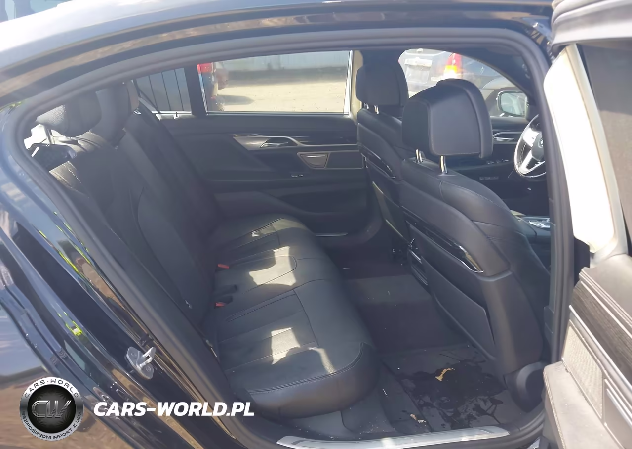2017 BMW 740I VIN:WBA7E2C54HG739746 - 8