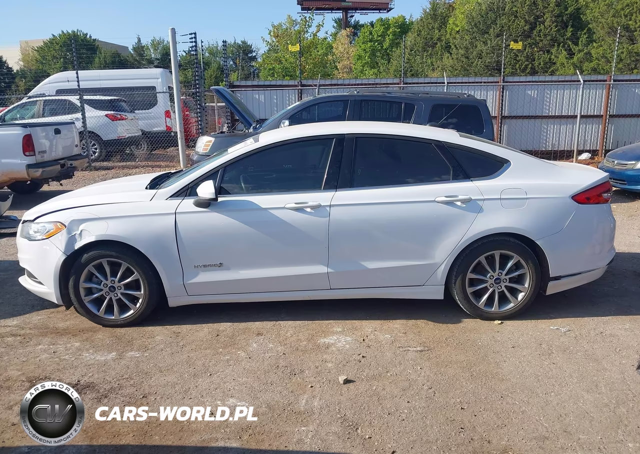 2017 Ford Fusion S Hybrid VIN:3FA6P0UU6HR126934 - 14
