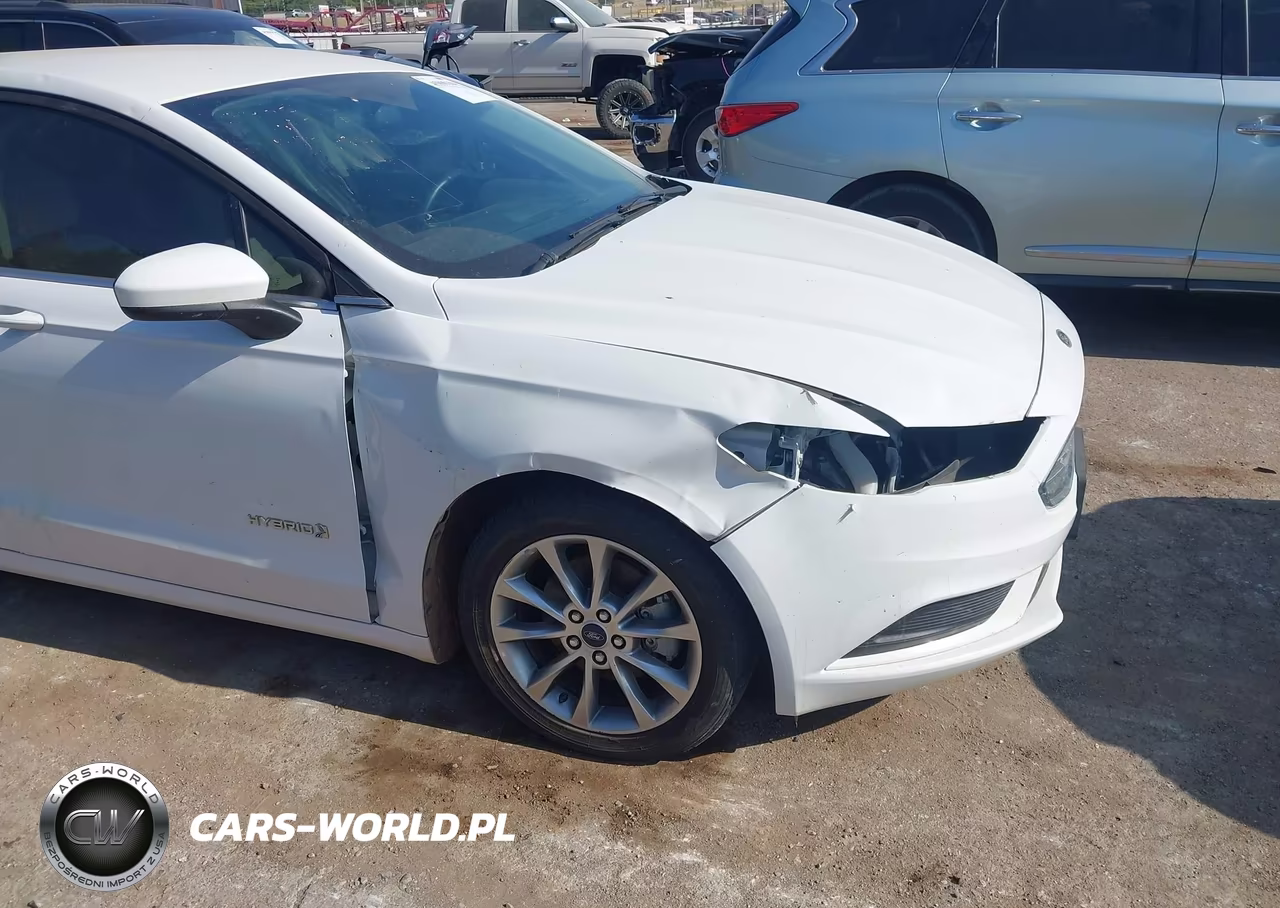 2017 Ford Fusion S Hybrid VIN:3FA6P0UU6HR126934 - 6