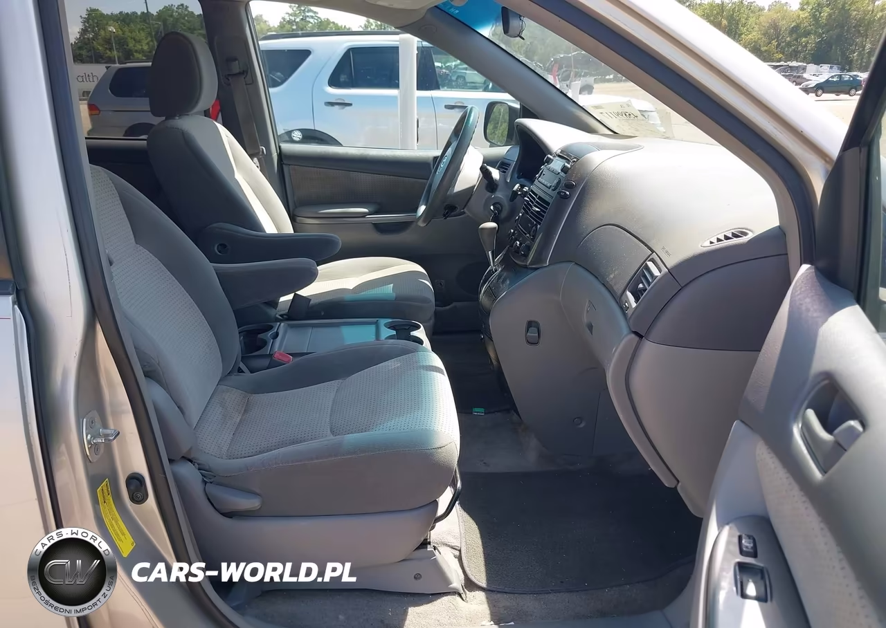 2010 Toyota Sienna Le VIN:5TDKK4CC5AS313303 - 5