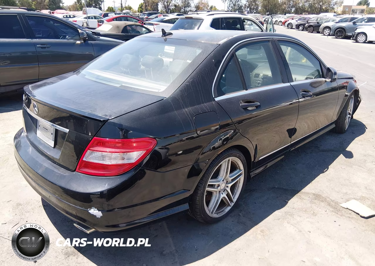 2011 Mercedes-Benz C 300 Sport VIN:WDDGF5EB8BR176691 - 4