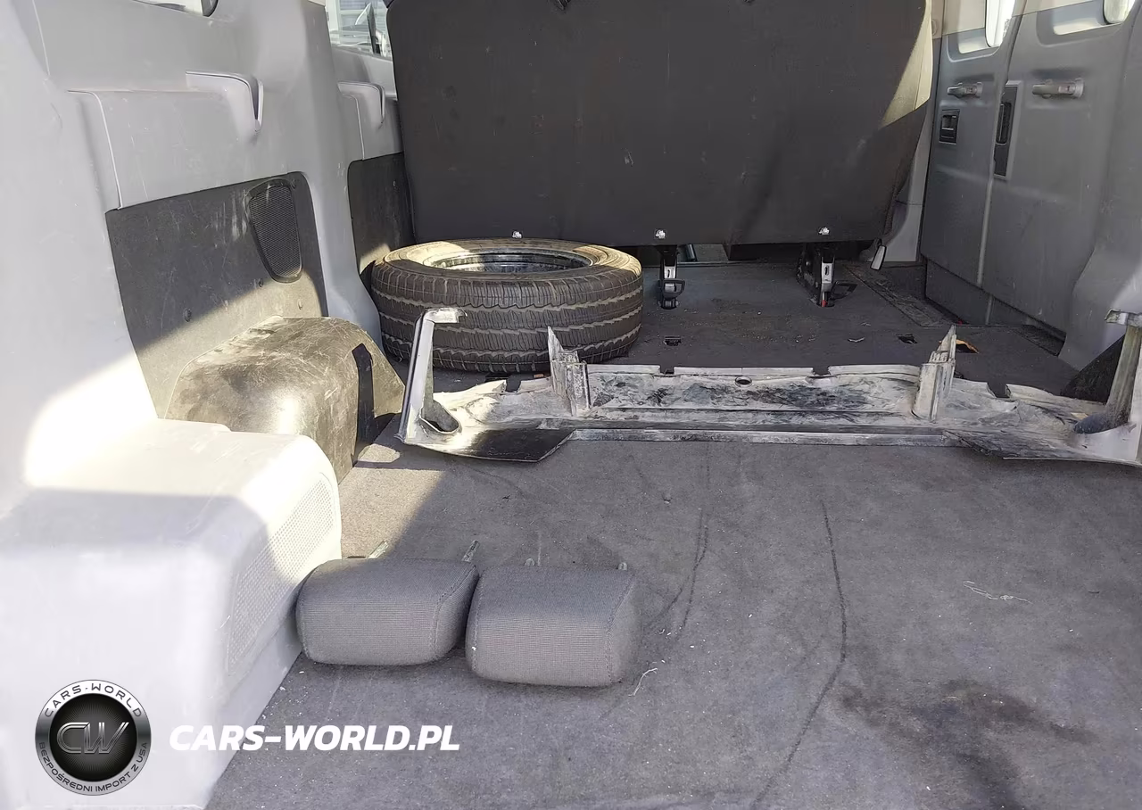 2018 Ford Transit-150 Xl VIN:1FMZK1ZM2JKB52697 - 12
