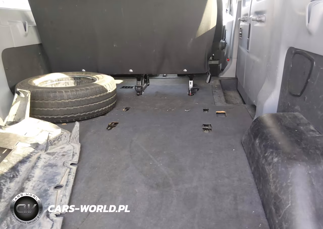 2018 Ford Transit-150 Xl VIN:1FMZK1ZM2JKB52697 - 6
