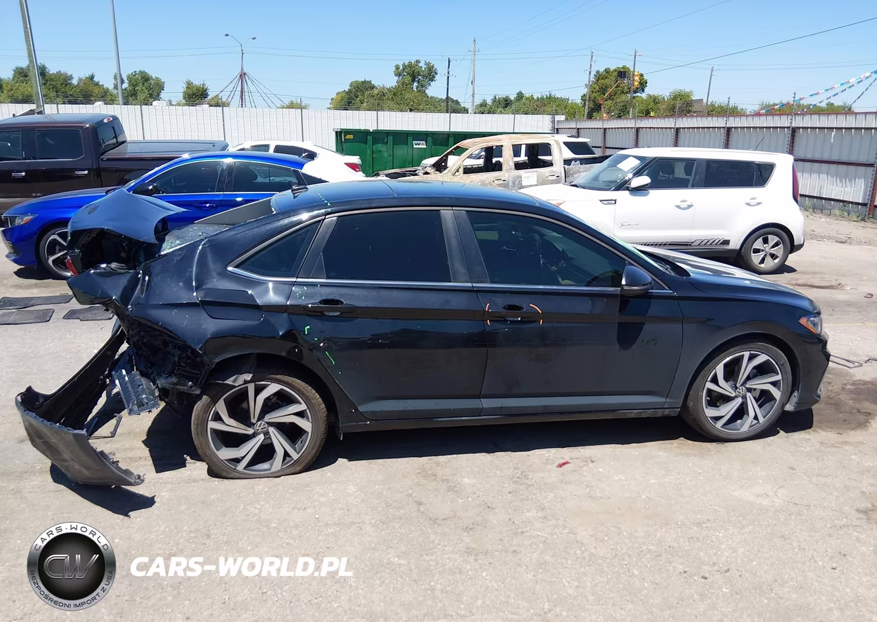 2025 Volkswagen Jetta 1.5T Sel VIN:3VWGX7BU7SM104405 - 13