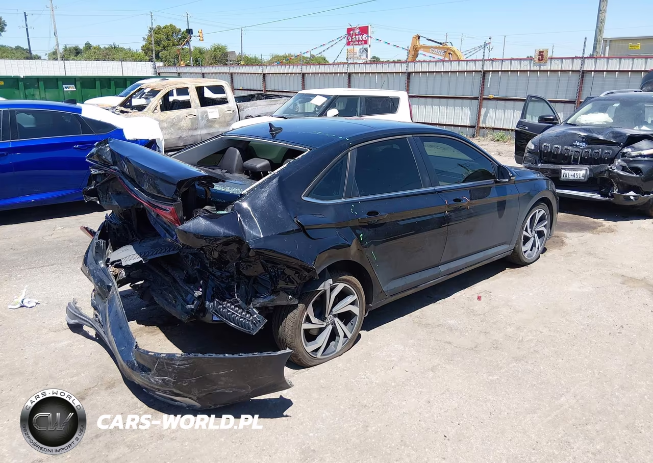 2025 Volkswagen Jetta 1.5T Sel VIN:3VWGX7BU7SM104405 - 4