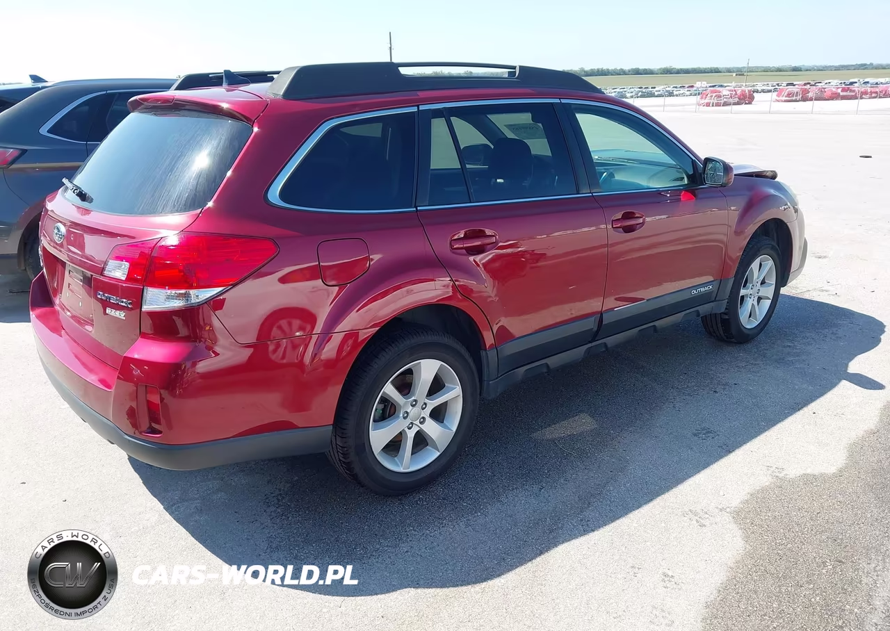 2014 Subaru Outback 2.5I Premium VIN:4S4BRBCC8E3313427 - 4