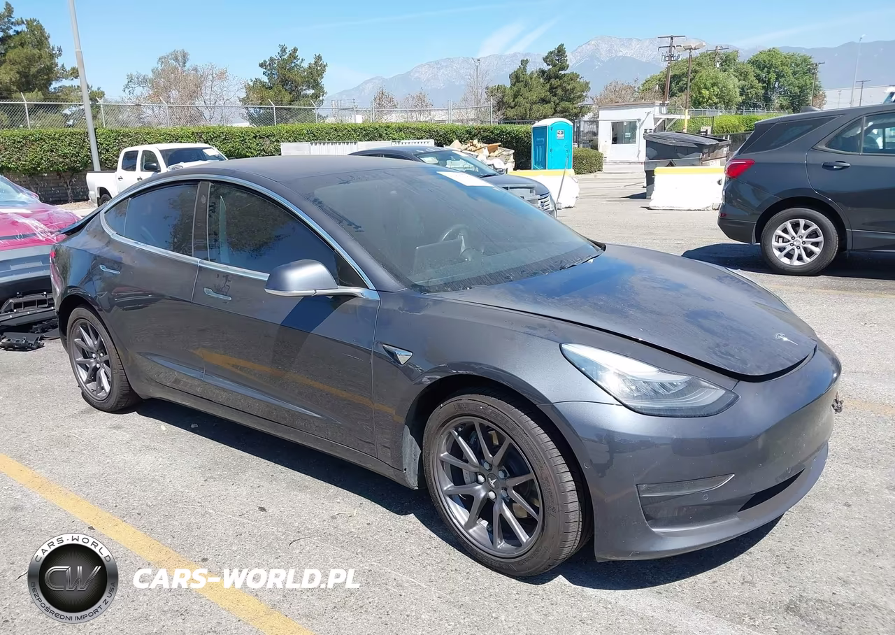 2018 Tesla Model 3 Long Range-Performance – zdjęcie 1 z 21