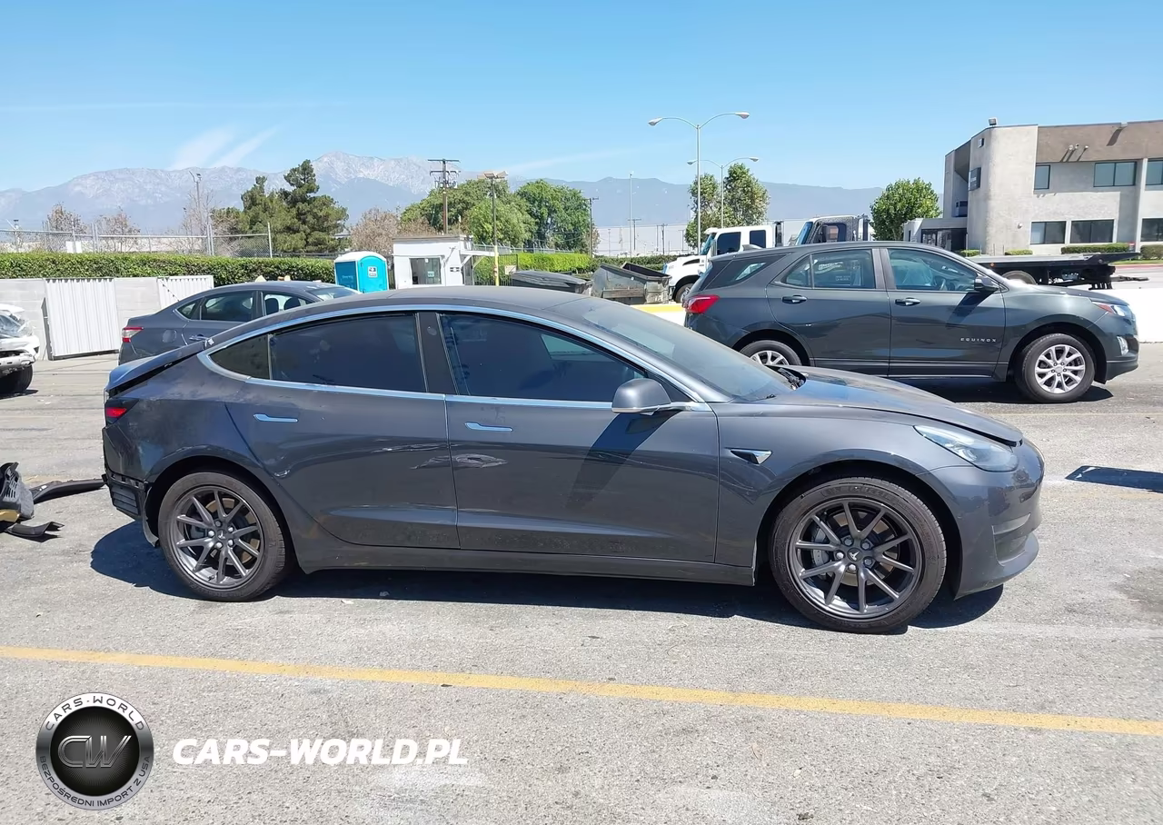 2018 Tesla Model 3 Long Range-Performance VIN:5YJ3E1EBXJF093241 - 14