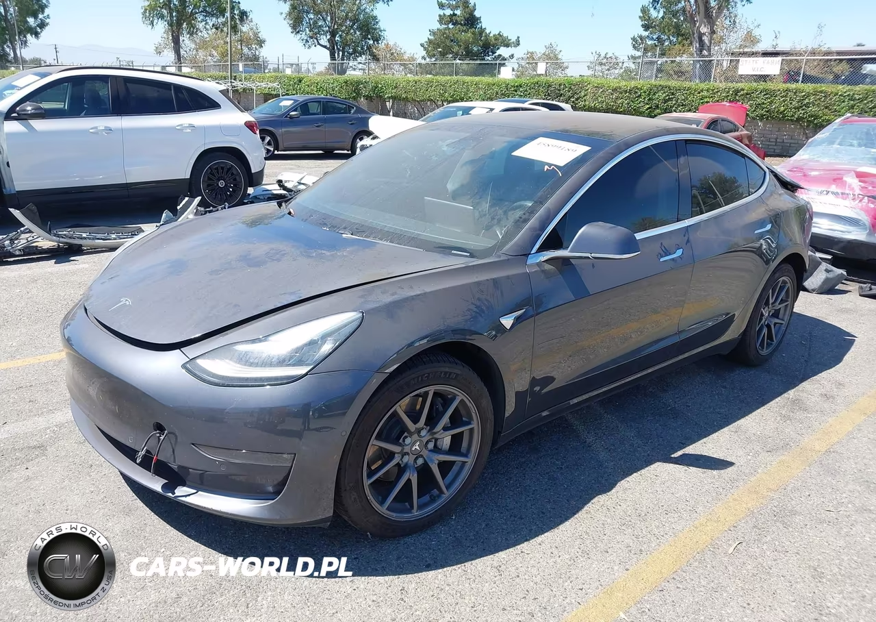 2018 Tesla Model 3 Long Range-Performance VIN:5YJ3E1EBXJF093241 - 2