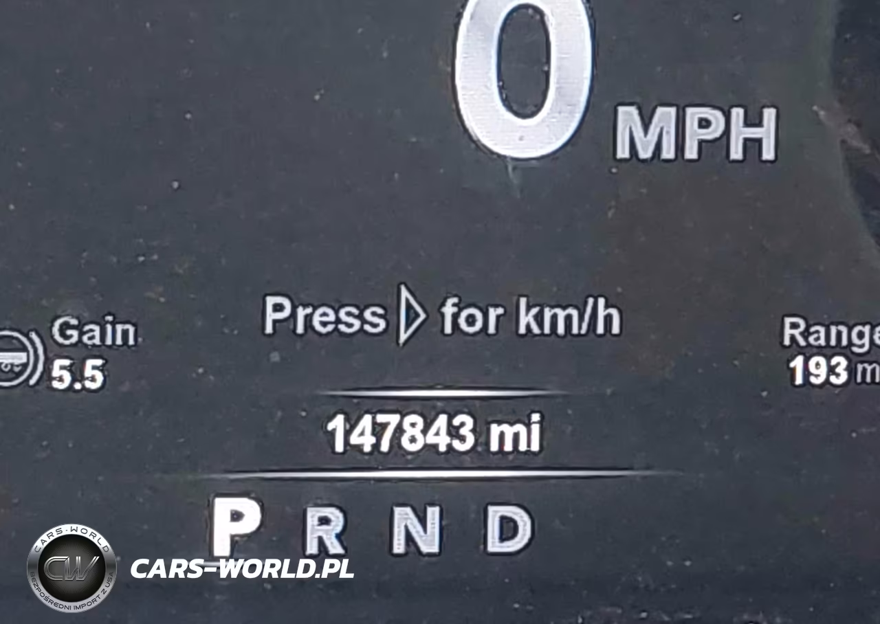 2018 Ram 3500 Laramie 4X4 8' Box VIN:3C63R3JL2JG335178 - 5