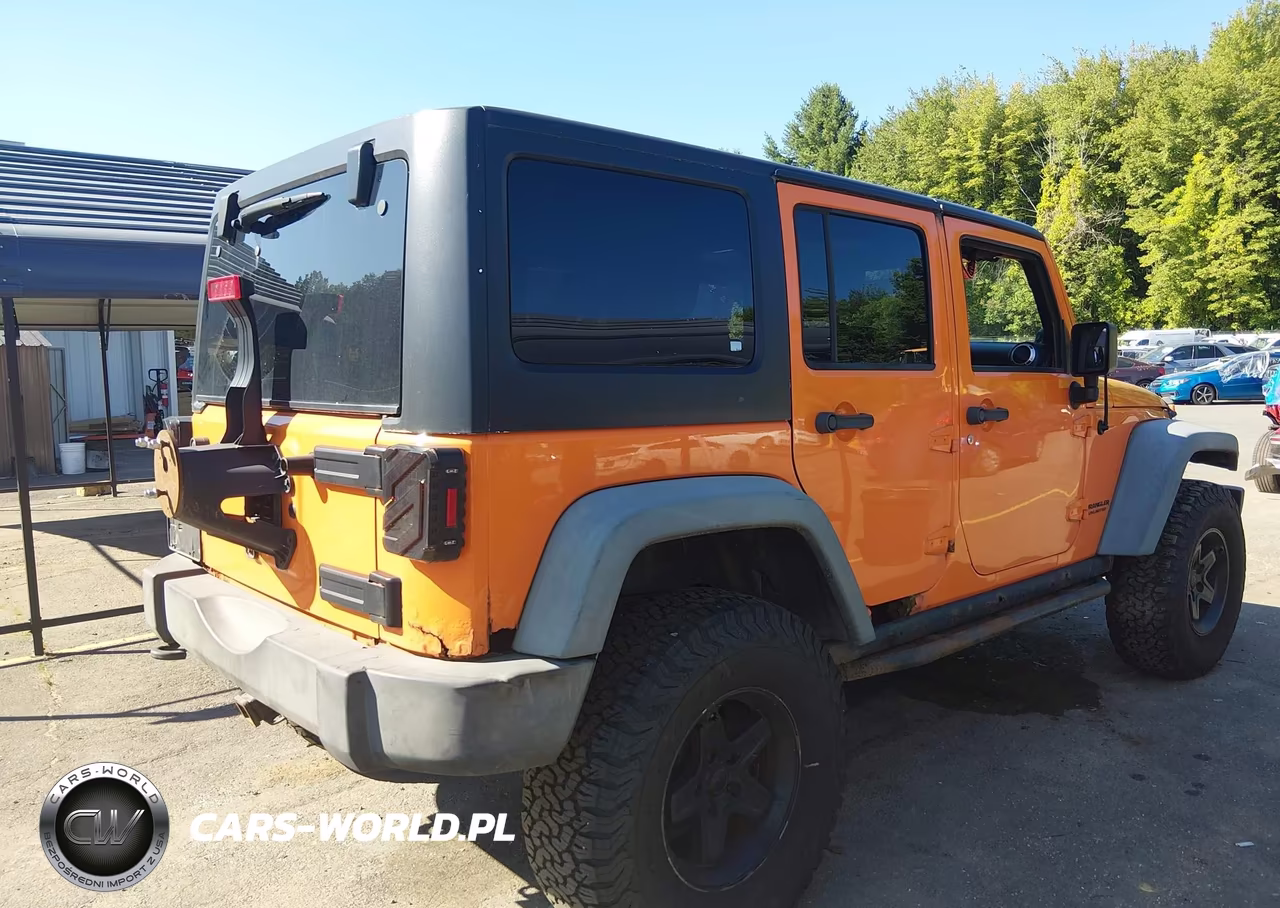2012 Jeep Wrangler Unlimited Rubicon VIN:1C4BJWFG0CL131977 - 4