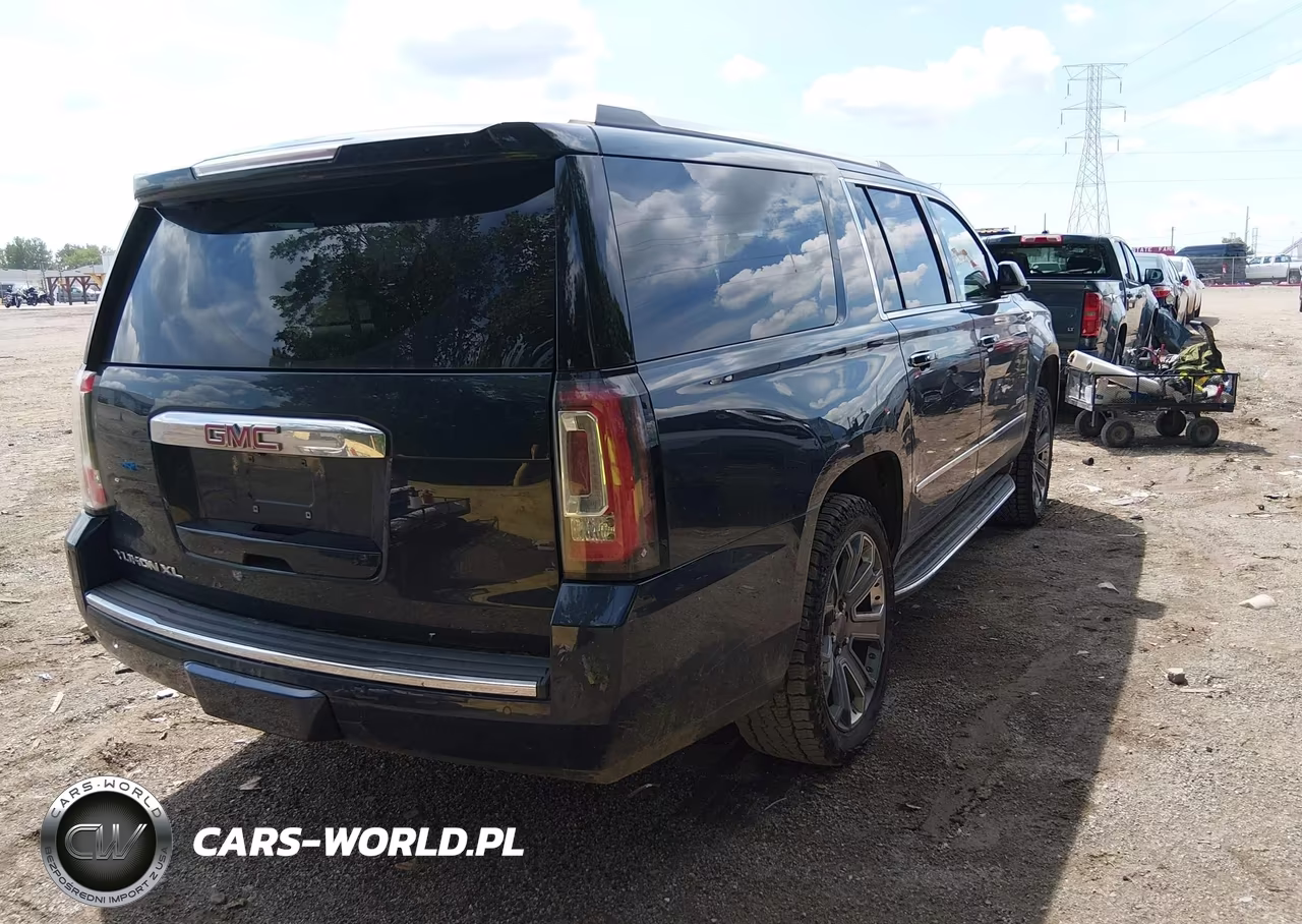 2017 GMC Yukon Xl Denali VIN:1GKS2HKJ4HR222589 - 4