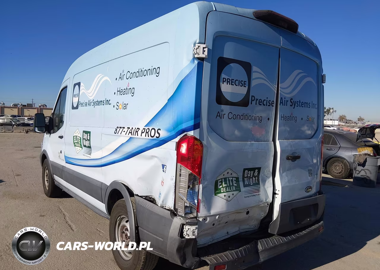 2018 Ford Transit-250 VIN:1FTYR1CM0JKA72304 - 3