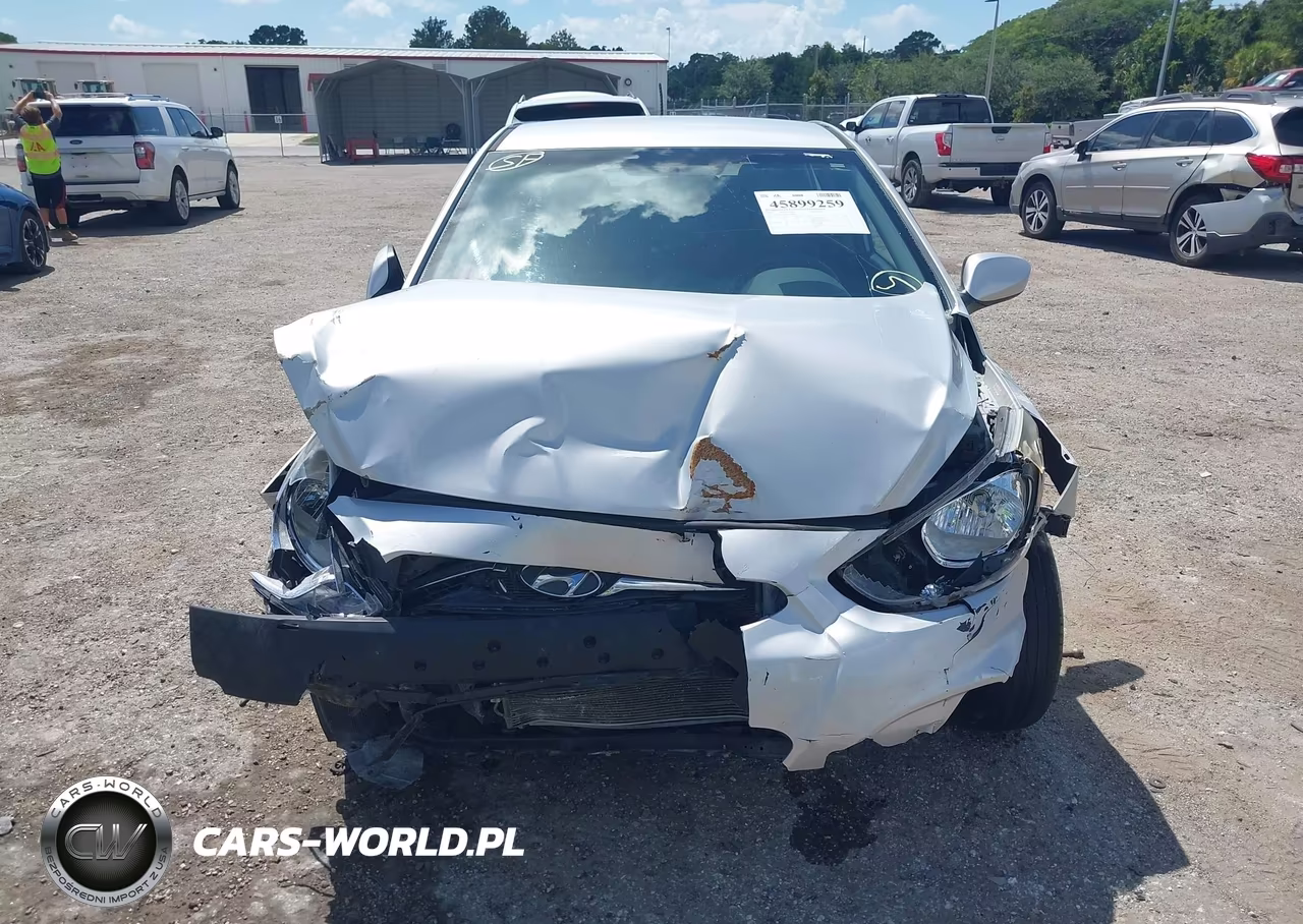 2013 Hyundai Accent Gs VIN:KMHCT5AE2DU138841 - 12