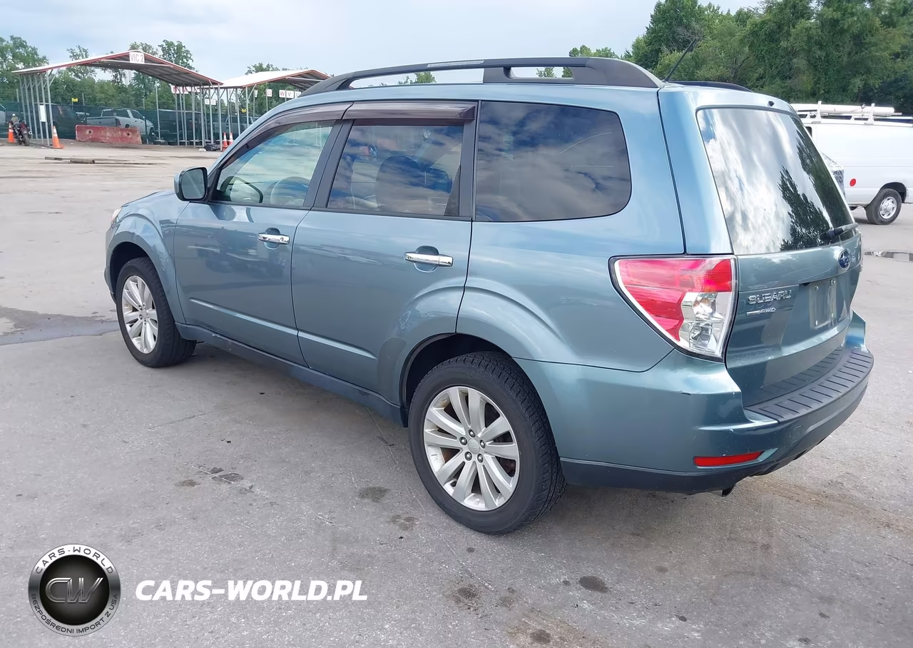 2013 Subaru Forester 2.5X Limited VIN:JF2SHAFC2DH427133 - 3