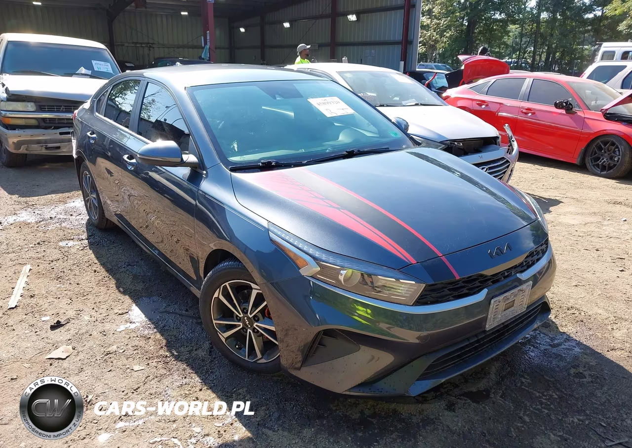 2023 Kia Forte Lxs