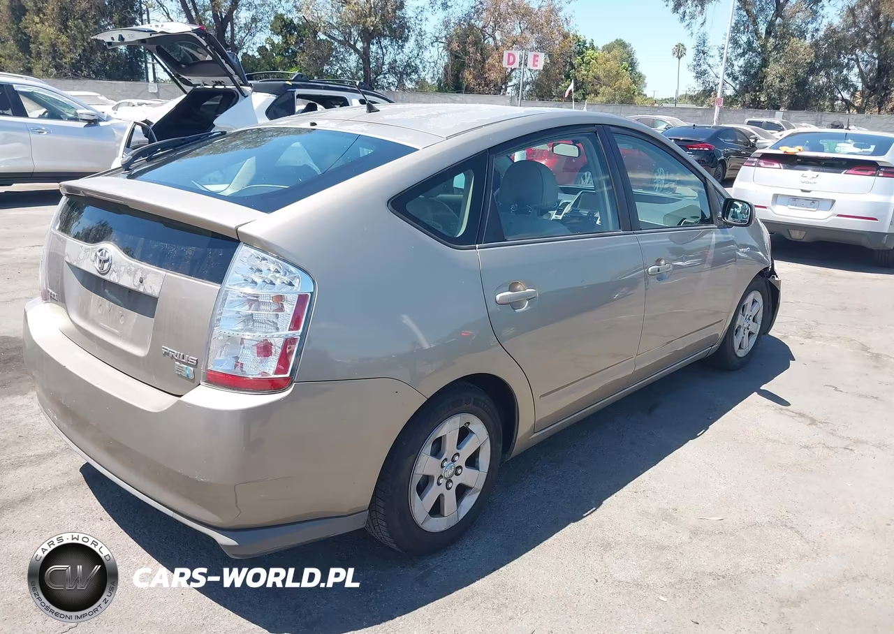2008 Toyota Prius VIN:JTDKB20UX87752888 - 4