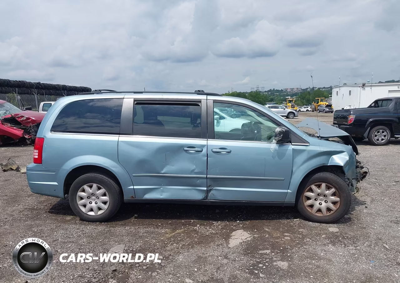 2010 Chrysler Town & Country Lx VIN:2A4RR4DE4AR161754 - 13