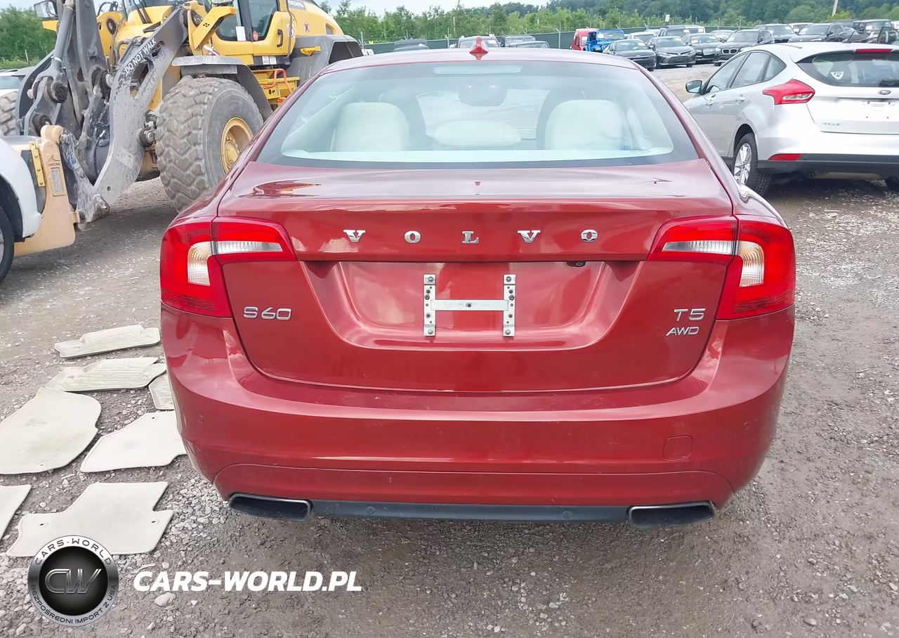 2015 Volvo S60 T5 Platinum VIN:YV1612TM7F1346044 - 15