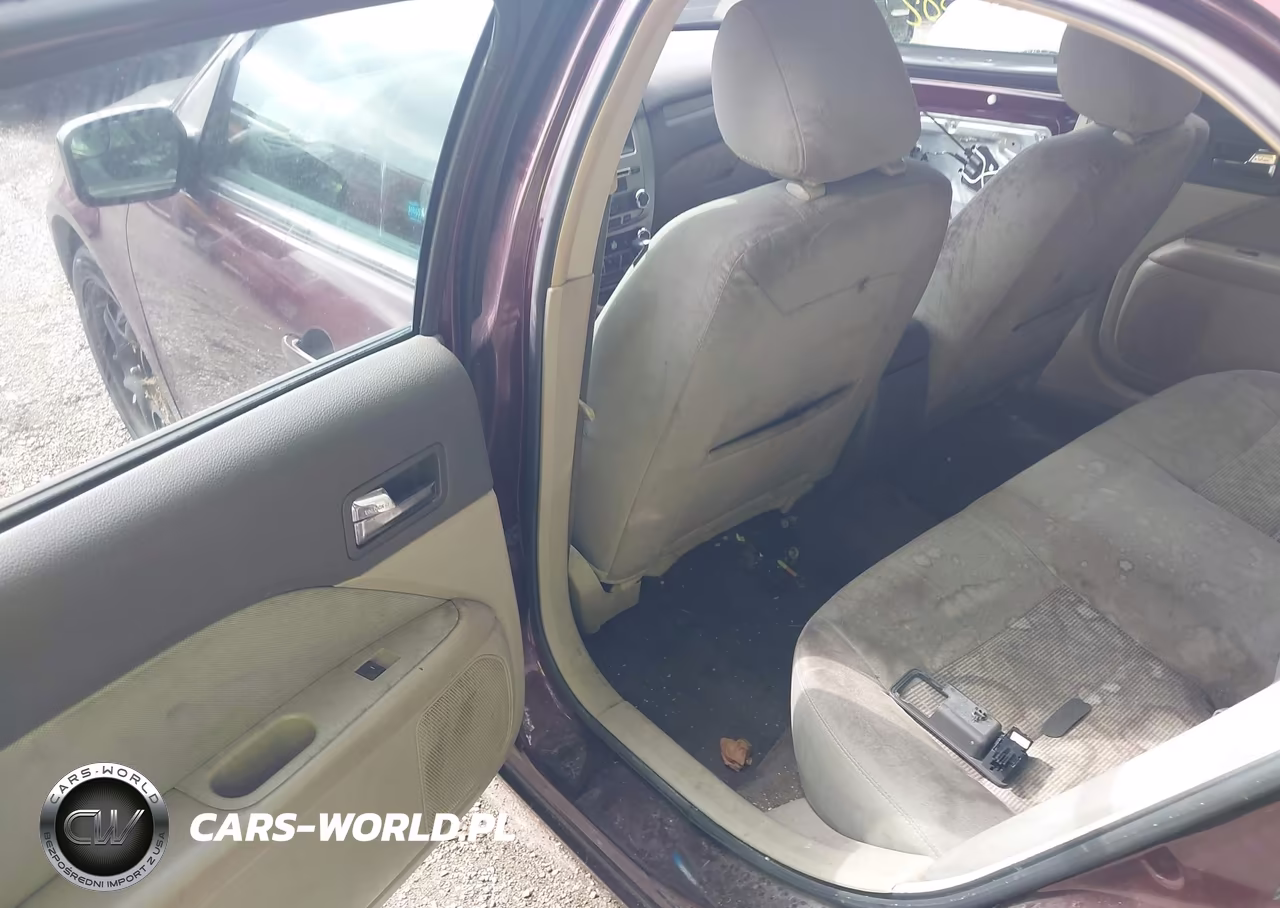 2011 Ford Fusion Se VIN:3FAHP0HA3BR317324 - 8