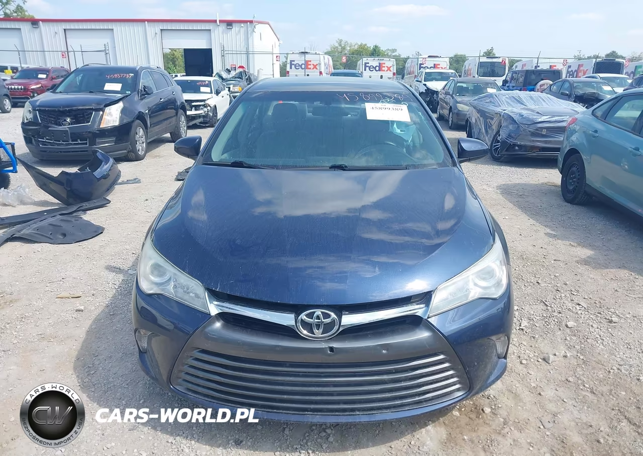 2015 Toyota Camry Le VIN:4T4BF1FK7FR513741 - 12
