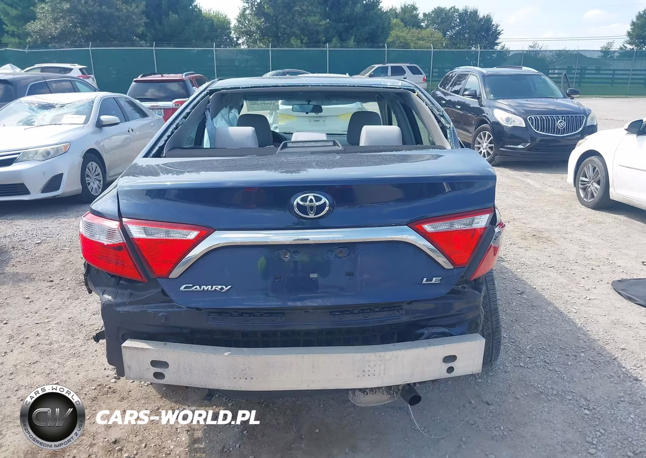 2015 Toyota Camry Le VIN:4T4BF1FK7FR513741 - 16