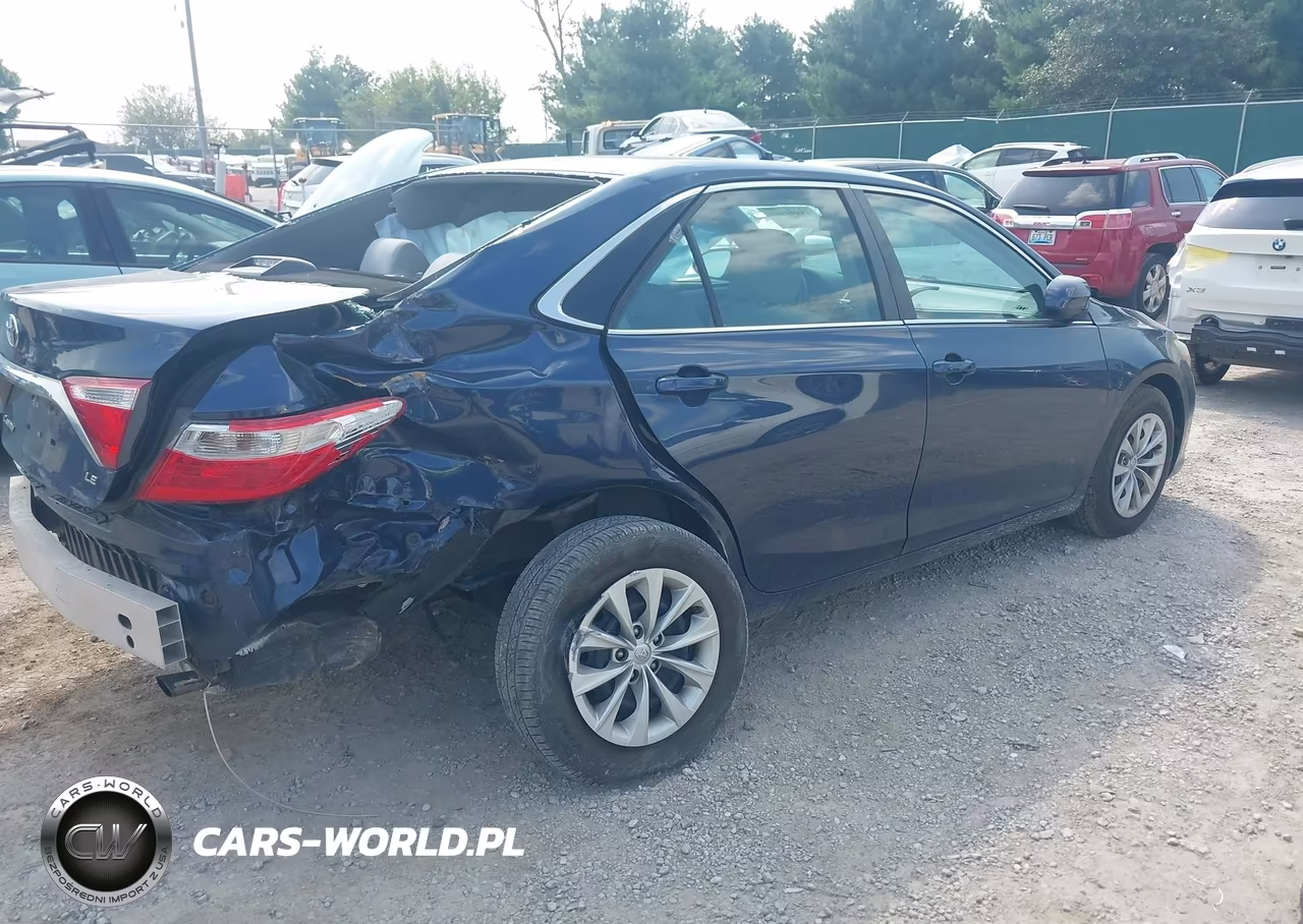 2015 Toyota Camry Le VIN:4T4BF1FK7FR513741 - 4