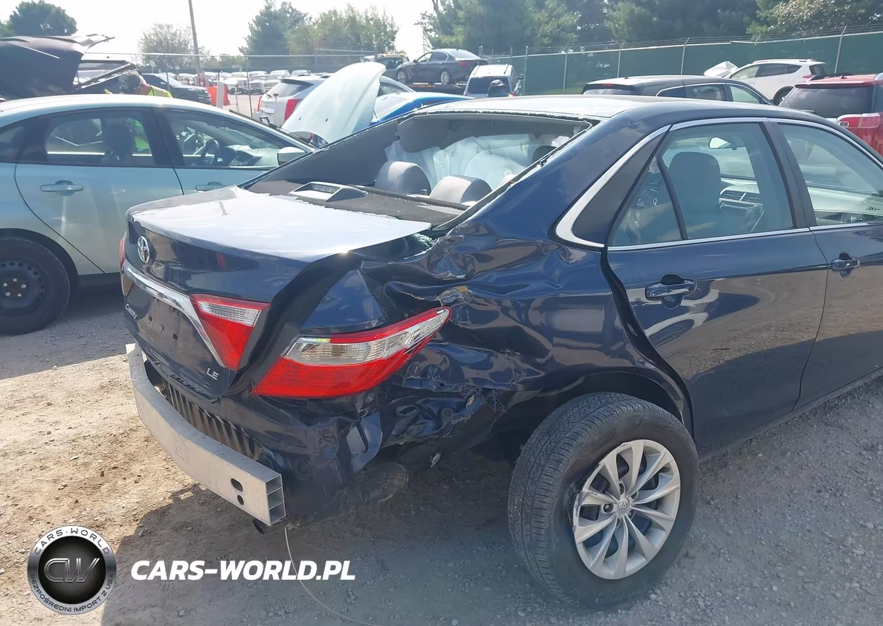 2015 Toyota Camry Le VIN:4T4BF1FK7FR513741 - 6