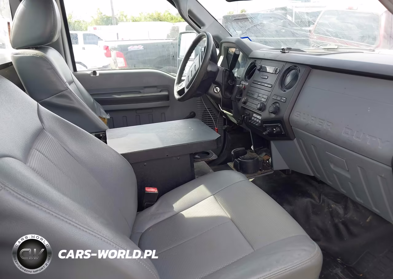 2013 Ford F-450 Chassis Xl VIN:1FDUF4GY1DEA42684 - 6