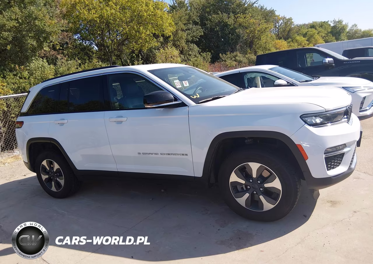 2024 Jeep Grand Cherokee 4Xe VIN:1C4RJYB66R8516995 - 13