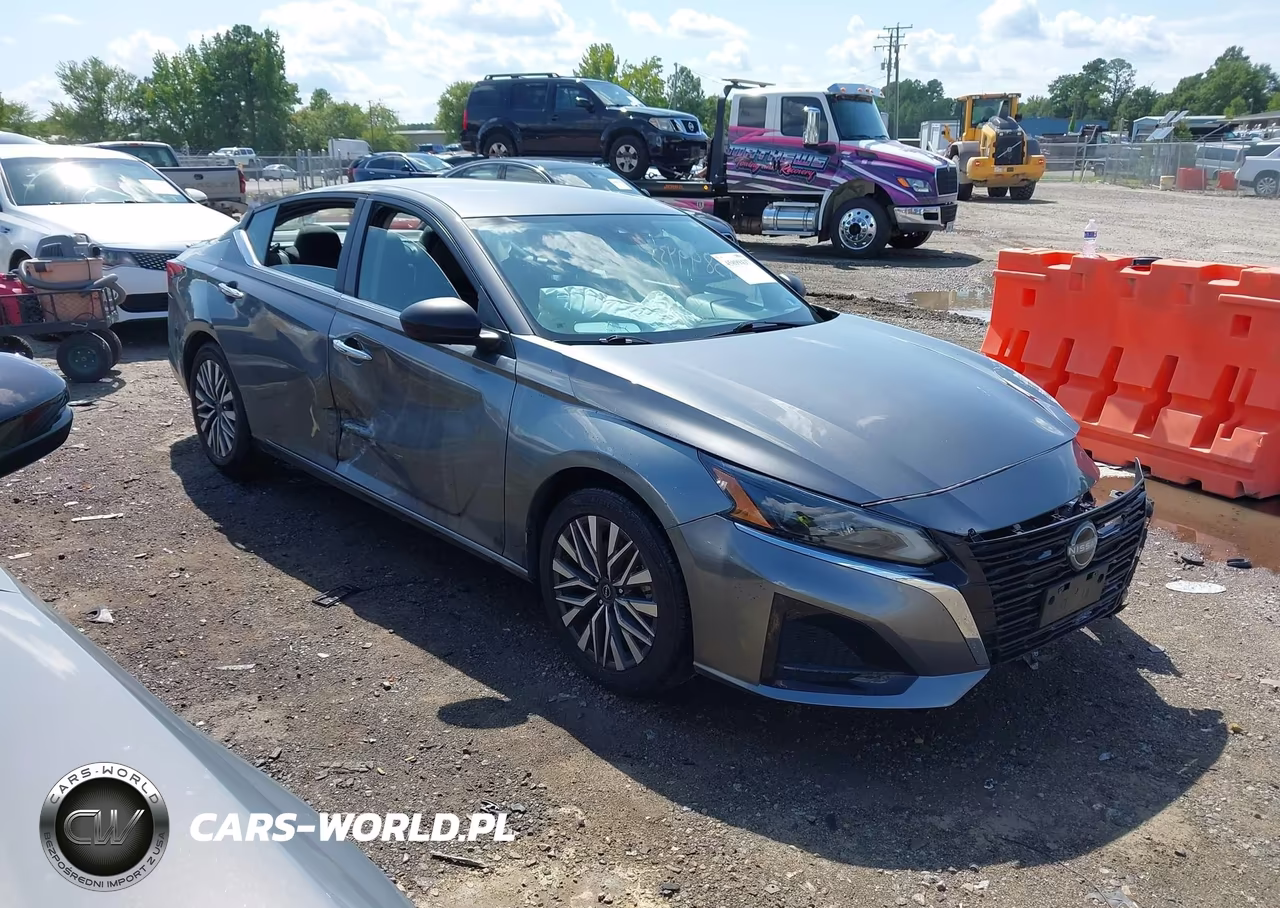 2024 Nissan Altima Sv Fwd