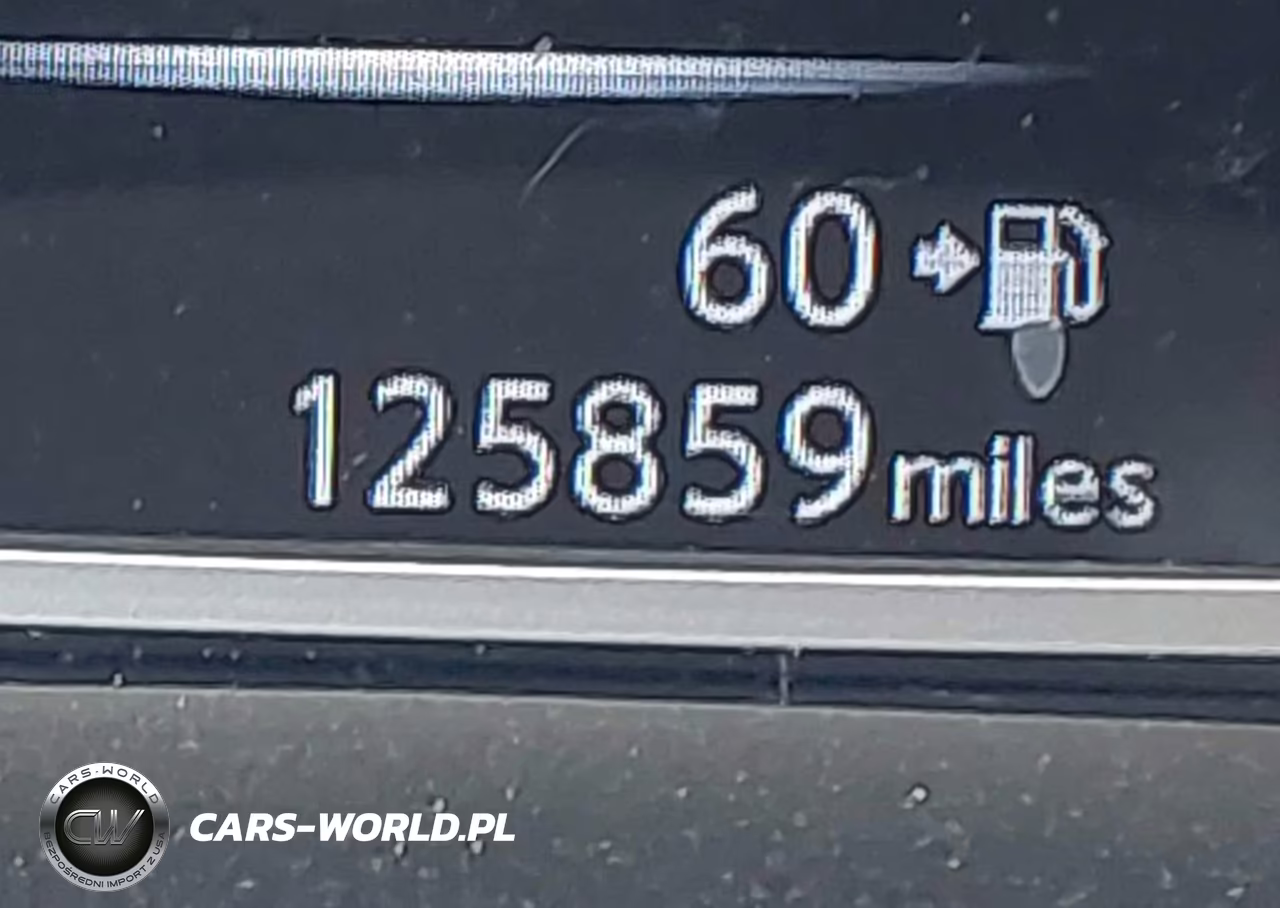 2018 Nissan Sentra S VIN:3N1AB7AP5JY227648 - 15