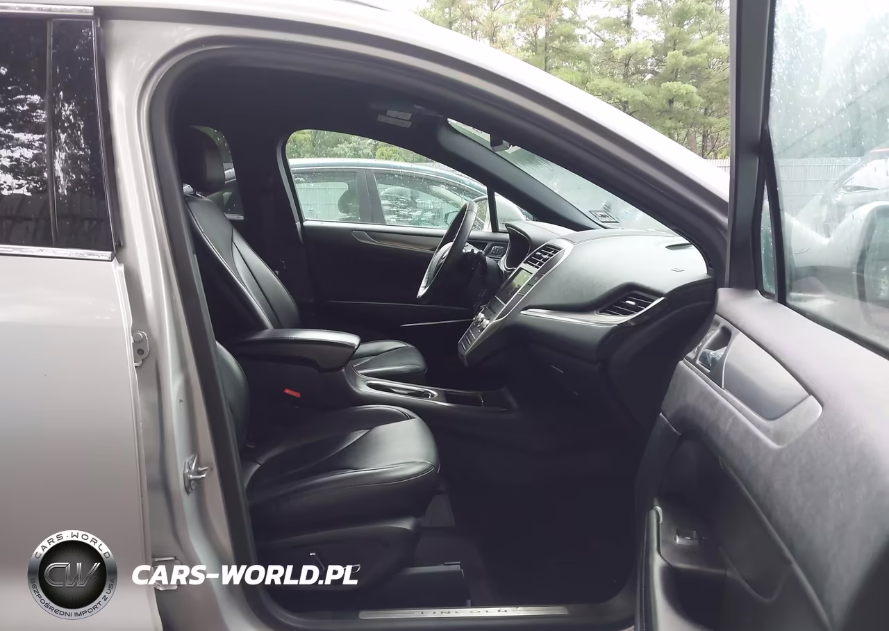 2019 Lincoln Mkc Standard VIN:5LMCJ1D95KUL46736 - 5