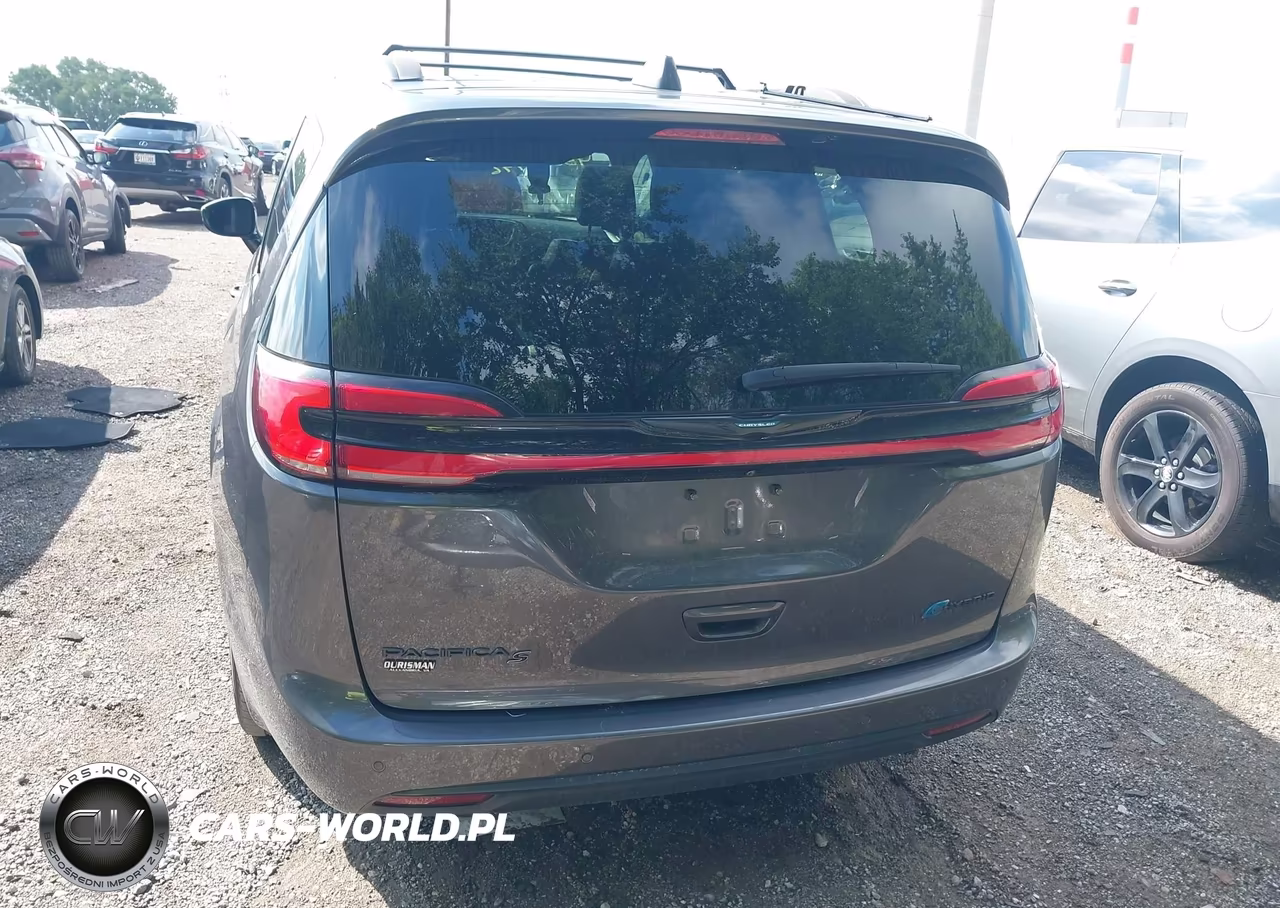2021 Chrysler Pacifica Hybrid Limited VIN:2C4RC1S7XMR545388 - 16